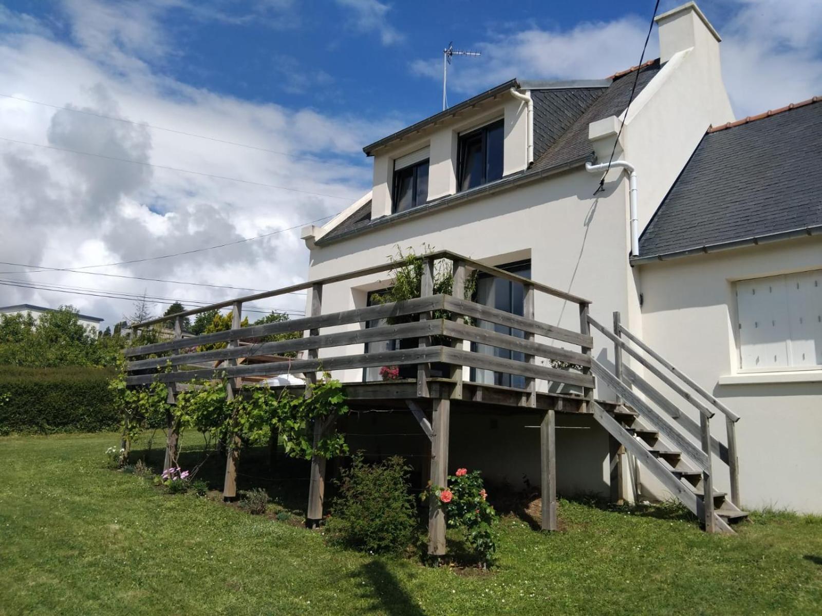 Maison Proche Du Bourg De Et Des Plages De Morgat Сasa de vacaciones *